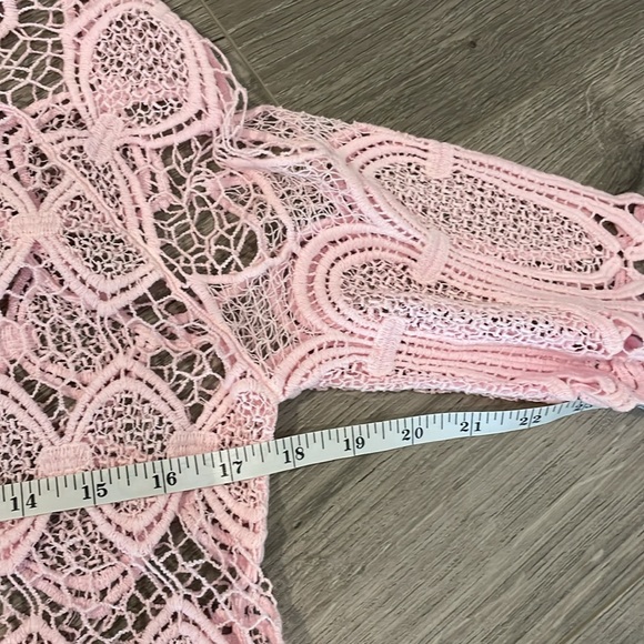 Beautiful Barbie Pink Delicate Knit Topper. - Picture 4 of 8